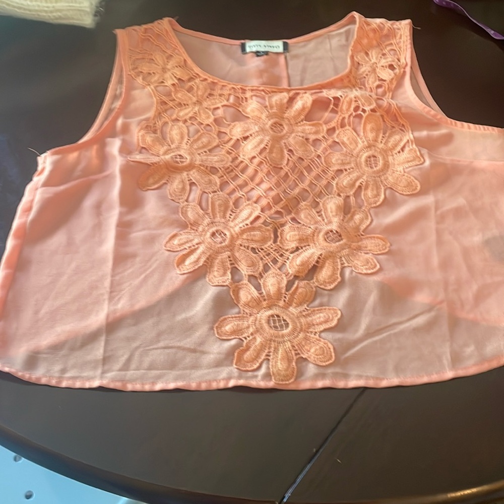 pink crop top